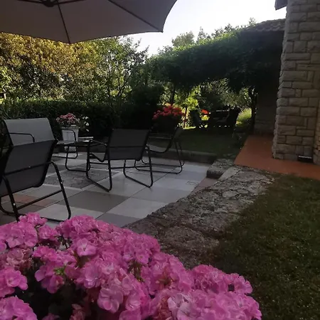 Mame Bed & Breakfast